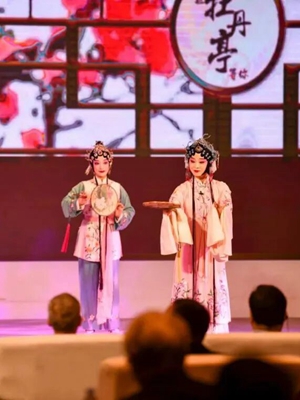 以戲為媒,讓世界彼此聆聽